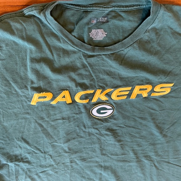 NFL Green Bay Packers Green T-Shirt size 2XL - Picture 2 of 5
